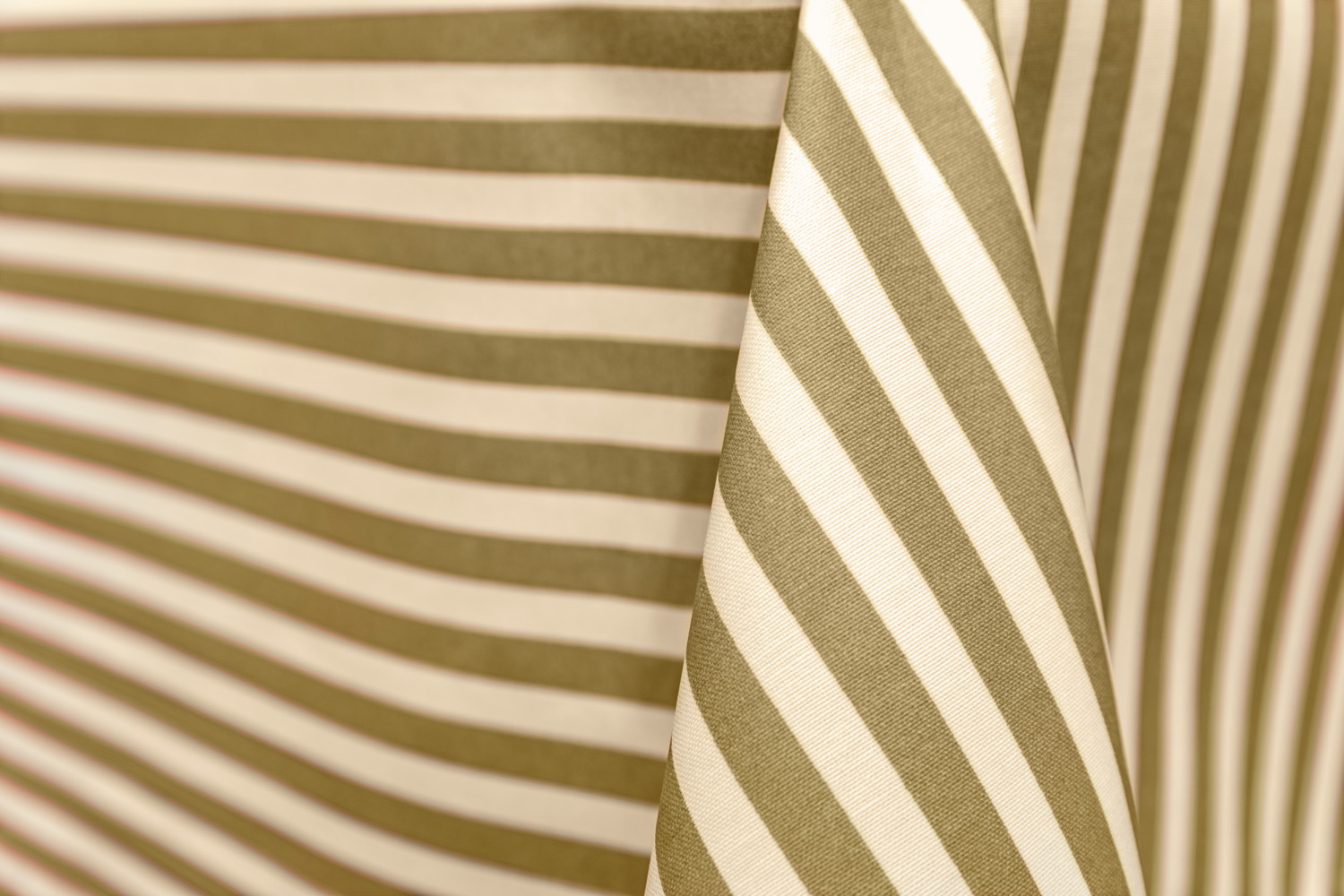 Tablecloth Valiano stripes