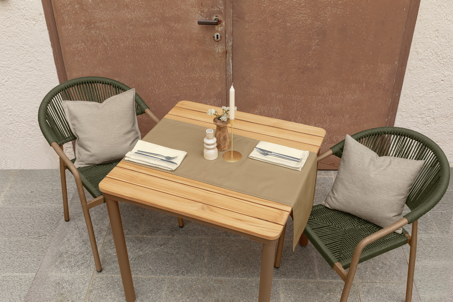 Table runner Lasolana