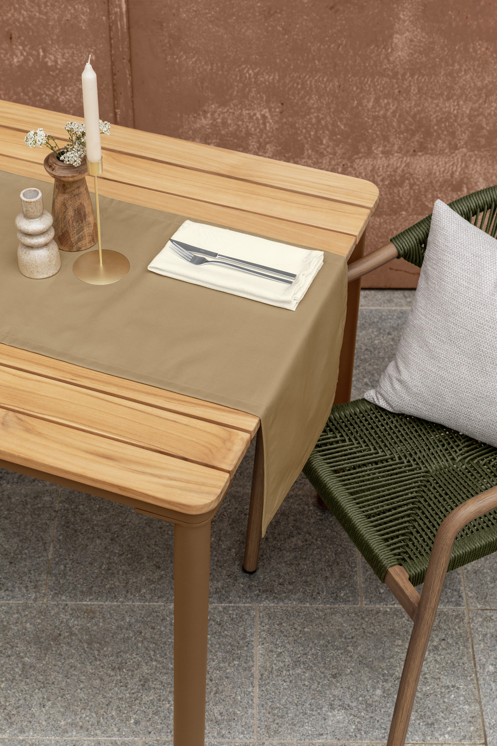 Table runner Lasolana