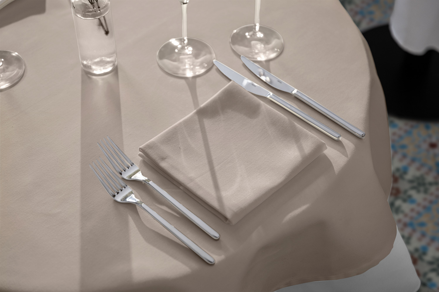 Table linen Vivienne sewn to measure per m²