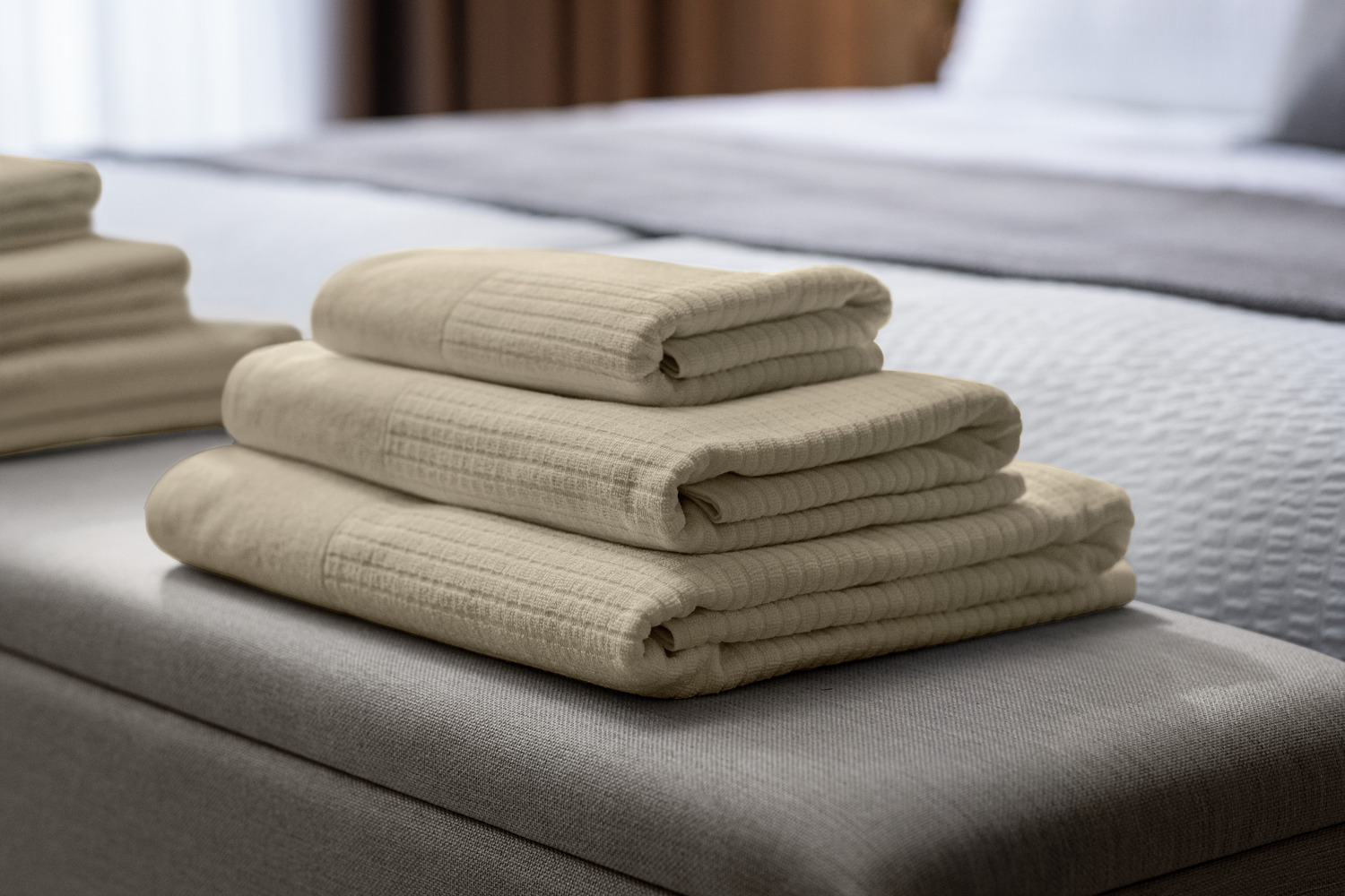 Sample hand towel Alassio with woven logo Tagline