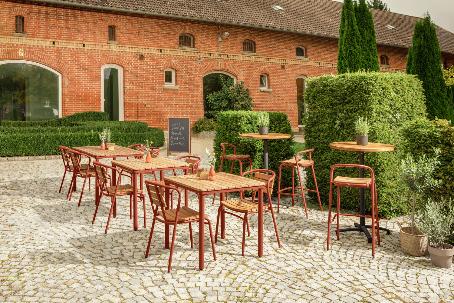 Outdoor teak table Zolia rectangular