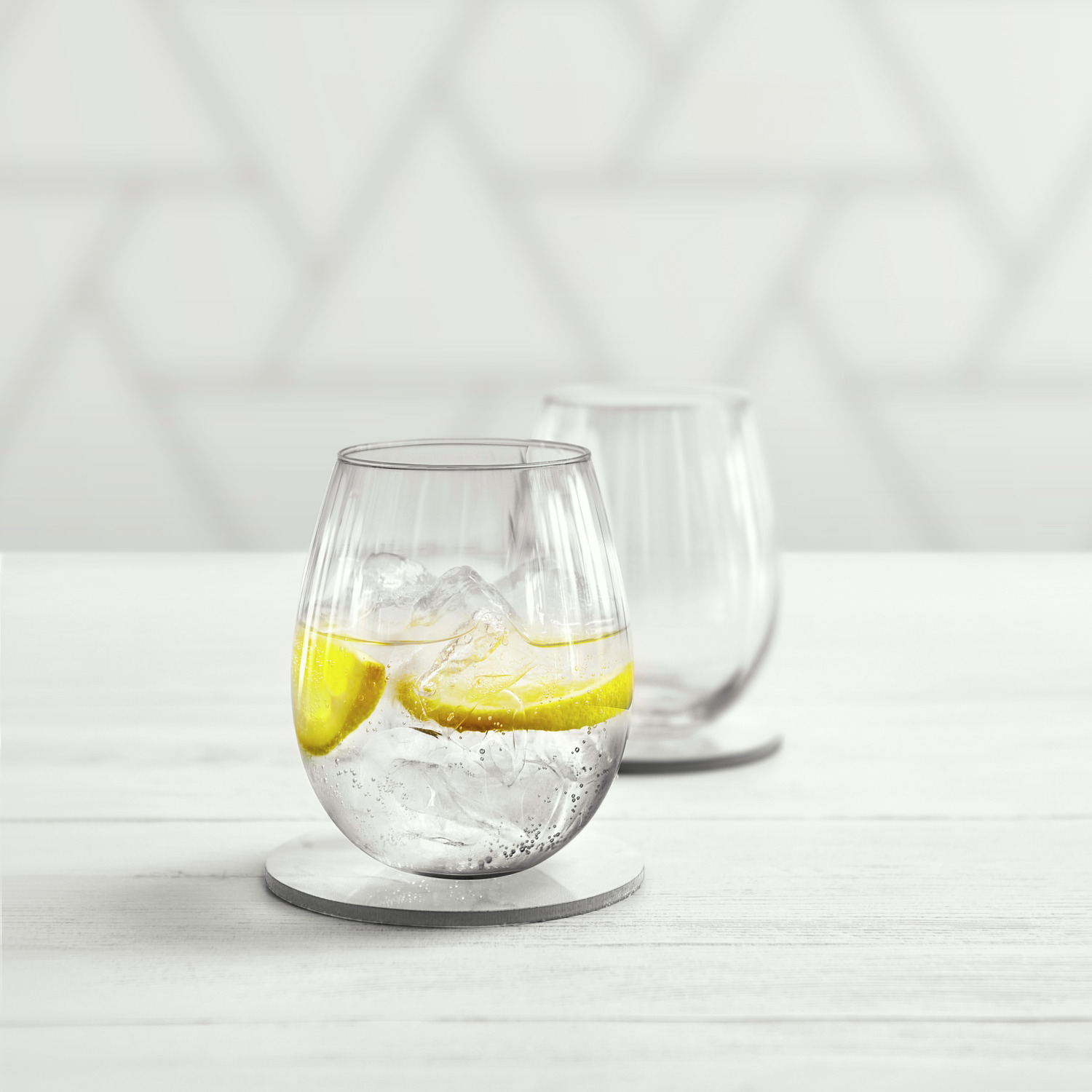 Drinking glass Adora with grooves